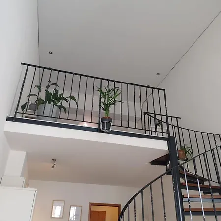 Stilvolles Loft Mit Galerie Direkt Am Stadtplatz *