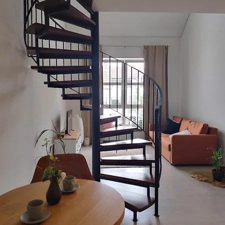 Appartement Stilvolles Loft Mit Galerie Direkt Am Stadtplatz Deidesheim