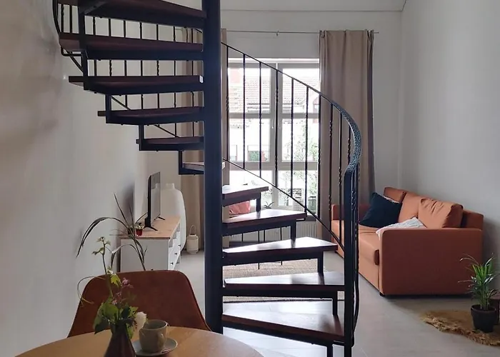 Daire Stilvolles Loft Mit Galerie Direkt Am Stadtplatz Deidesheim